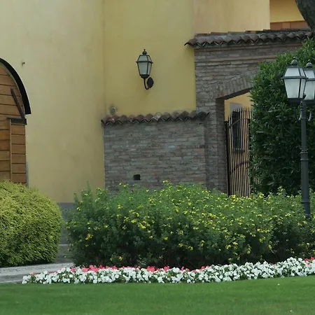 Bes Bergamo 4*