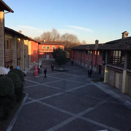 Bes Bergamo 4*